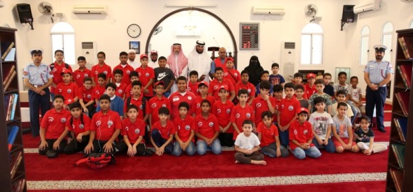 طلبة "المعسكر الصيفي" يزورون سلاح البحرية الملكي ومحافظة المحرق ويشاركون بورش عمل