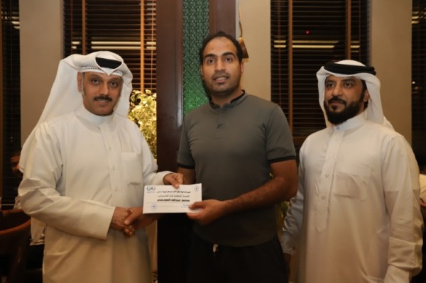 "الأبراج" يحتفي بفريقه بطل كبار الهملة الكروية