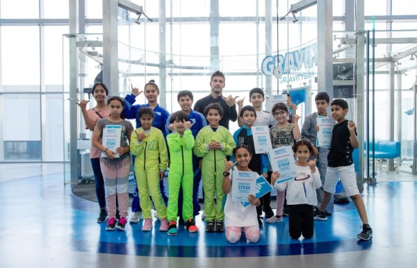 جرافيتي اندور سكاي دايفينغ تشارك مركز "Clever Play" برنامجه الصيفي