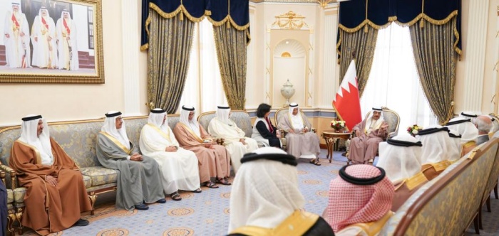 رئيس الوزراء يوجه بالمحافظة على التراث الحضاري بمختلف مناطق البحرين