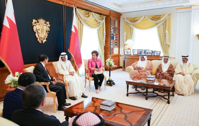 رئيس الوزراء: البحرين حريصة على الارتقاء بالتعاون مع الفلبين