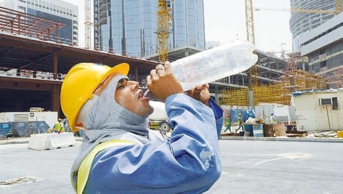 انتهاء تطبيق "حظر العمل" تحت الشمس السبت