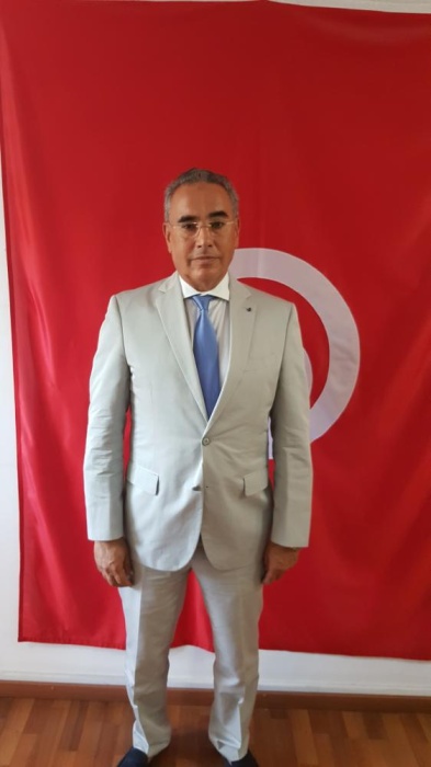 التونسيون بالبحرين يصوتون في انتخابات الرئاسة بمقر السفارة