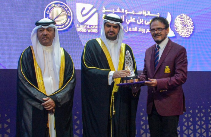 علي بن خليفة يحضر الحفل الختامي لجائزة عيسى بن علي للعمل التطوعي