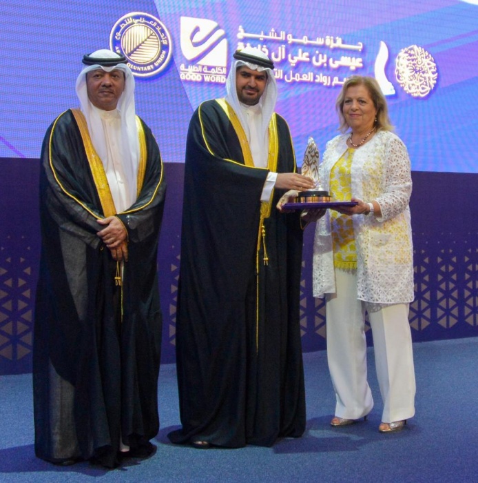 علي بن خليفة يحضر الحفل الختامي لجائزة عيسى بن علي للعمل التطوعي
