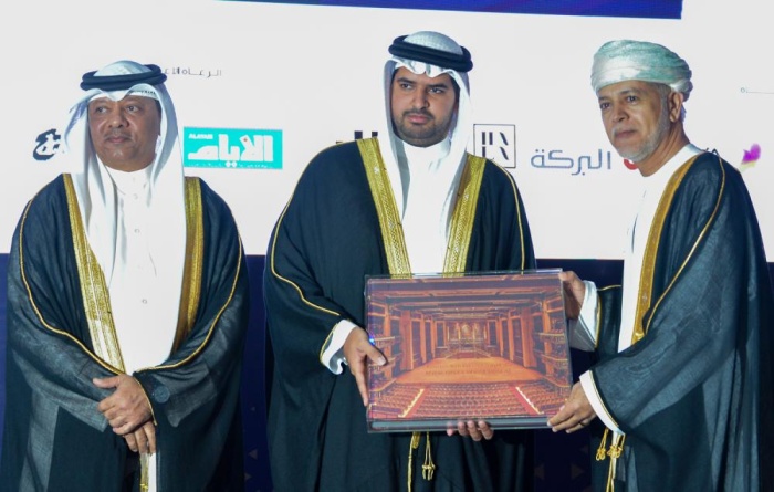 علي بن خليفة يحضر الحفل الختامي لجائزة عيسى بن علي للعمل التطوعي