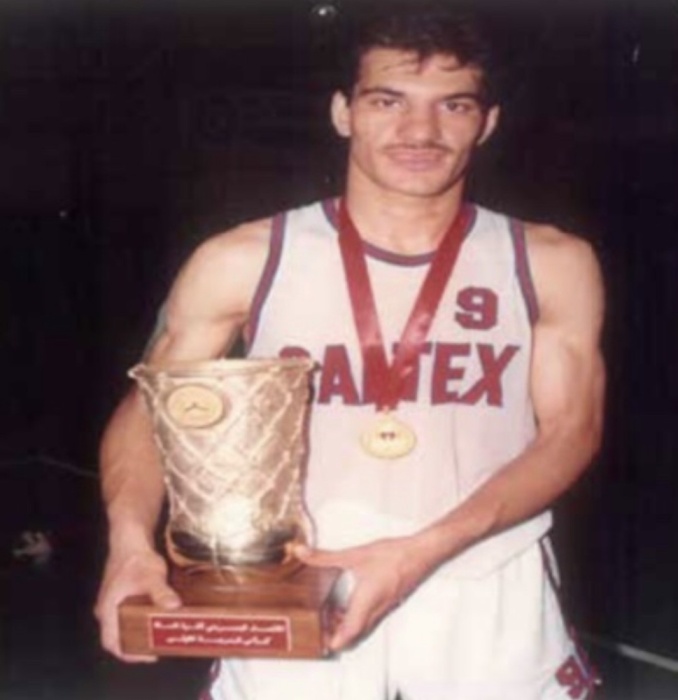 الجمهور البحريني يودع نجم النجوم "شهرام" في حفل الاعتزال