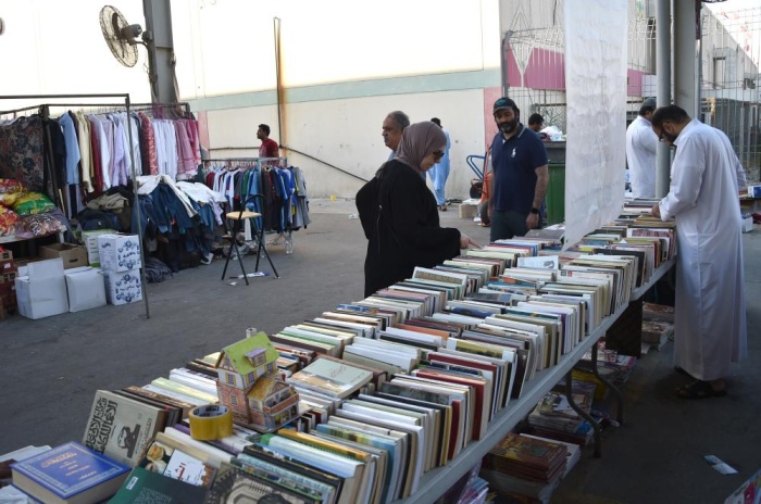 انطلاق أول معرض كتب بالسوق الشعبي