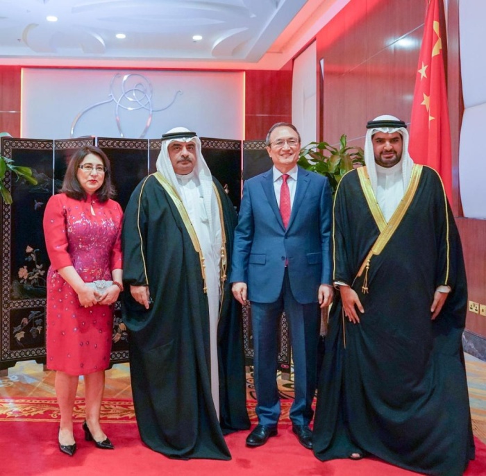 رئيس الوزراء ينيب سلمان بن خليفة لحضور حفل السفارة الصينية