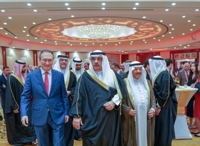 رئيس الوزراء ينيب سلمان بن خليفة لحضور حفل السفارة الصينية