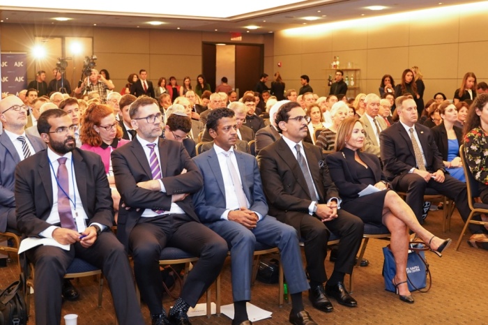 وزير الخارجية: النهج الإصلاحي للملك جعل البحرين مثالاً للتعايش