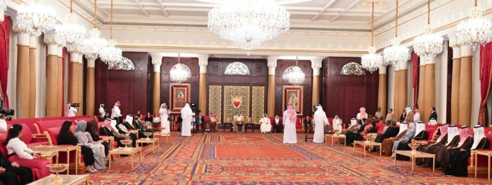 الملك: إشراك الشباب في الشأن الوطني رهان رابح