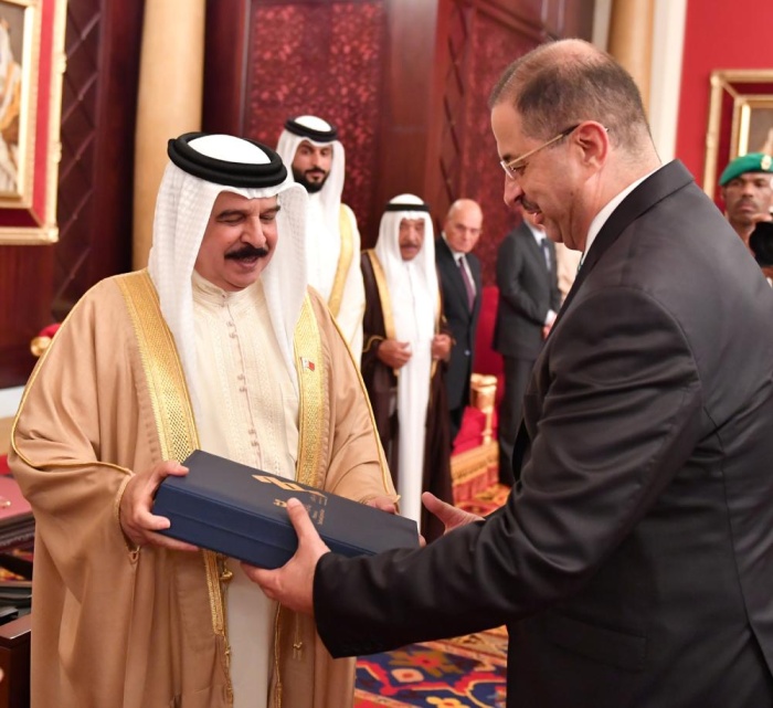 الملك: إشراك الشباب في الشأن الوطني رهان رابح