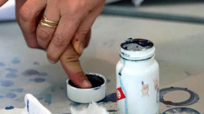 إقبال ضعيف على التصويت في الانتخابات التشريعية التونسية