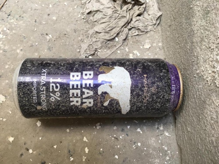 سكان في العكر والمعامير يشكون "ظاهرة تعري الأجنبيات"