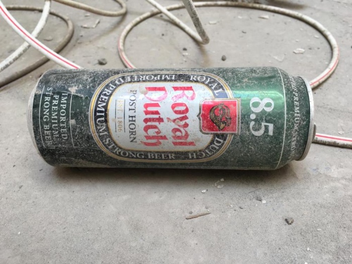 سكان في العكر والمعامير يشكون "ظاهرة تعري الأجنبيات"