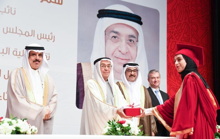 محمد بن مبارك يرعى حفل تخريج الفوج السادس لكلية "بوليتكنك البحرين"