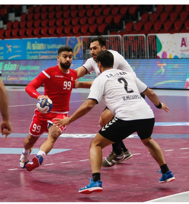 منتخب اليد يفوز على إيران ويقترب من حسم الصدارة