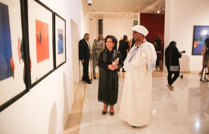 "ما وراء الصمت" نافذة الفنان السوداني راشد دياب على البحرين