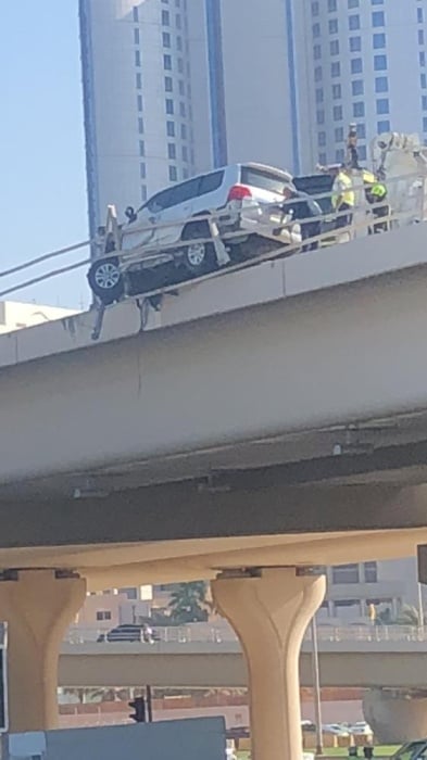 بوعنق يطالب "الأشغال" بتعزيز إجراءات السلامة في الطرق والجسور