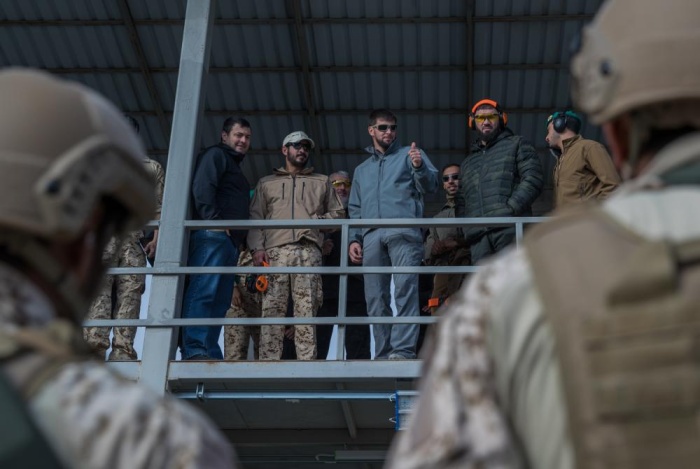 خالد بن حمد: علاقات مميزة تربطنا مع الشيشان على مختلف الأصعدة