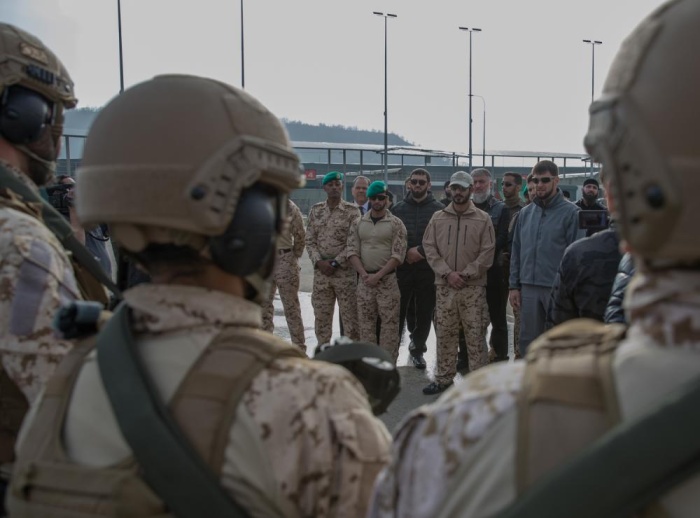 خالد بن حمد: علاقات مميزة تربطنا مع الشيشان على مختلف الأصعدة