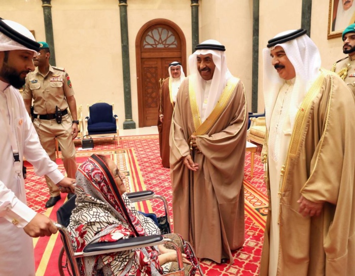 الملك: "جائزة عيسى لخدمة الإنسانية" استذكار دائم التوهج لمسيرة والد الجميع عيسى بن سلمان