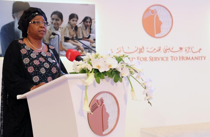 الملك: "جائزة عيسى لخدمة الإنسانية" استذكار دائم التوهج لمسيرة والد الجميع عيسى بن سلمان