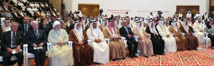 الملك: "جائزة عيسى لخدمة الإنسانية" استذكار دائم التوهج لمسيرة والد الجميع عيسى بن سلمان