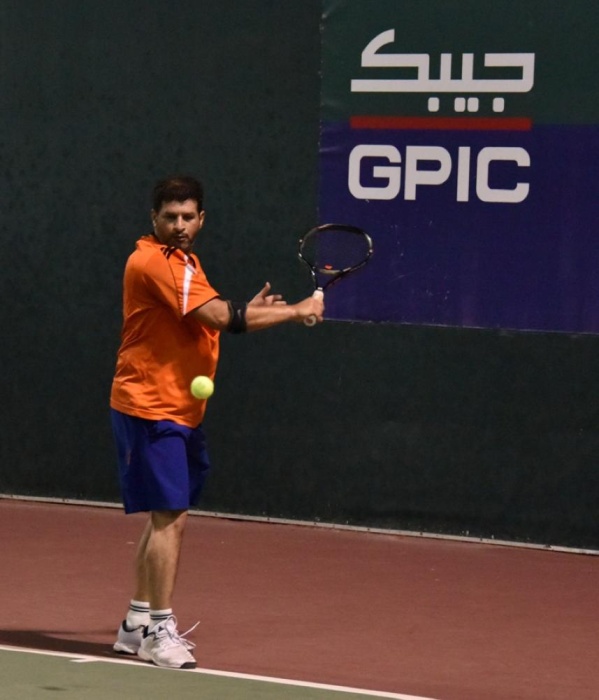 17 مباراة في بطولة "جيبك" للتنس الخميس