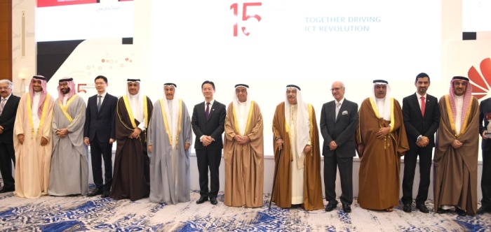 محمد بن مبارك: البحرين مهتمة بالتحول التقني والرقمي