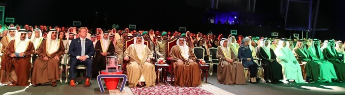 البحرين تنجز "المستحيل".. الملك يدشن خط الصهر السادس في "ألبا"