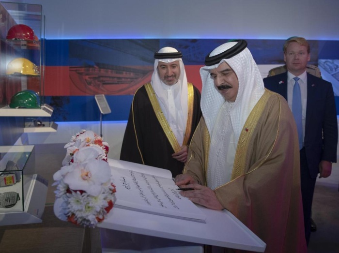 البحرين تنجز "المستحيل".. الملك يدشن خط الصهر السادس في "ألبا"