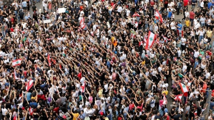 طرقات لبنان عود على بدء.. الحراك يرفض الخطيب