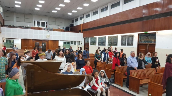 بالصور.. المسيحيون بالبحرين يحتفلون بـ "أعياد الميلاد" في أجواء التسامح والسلام