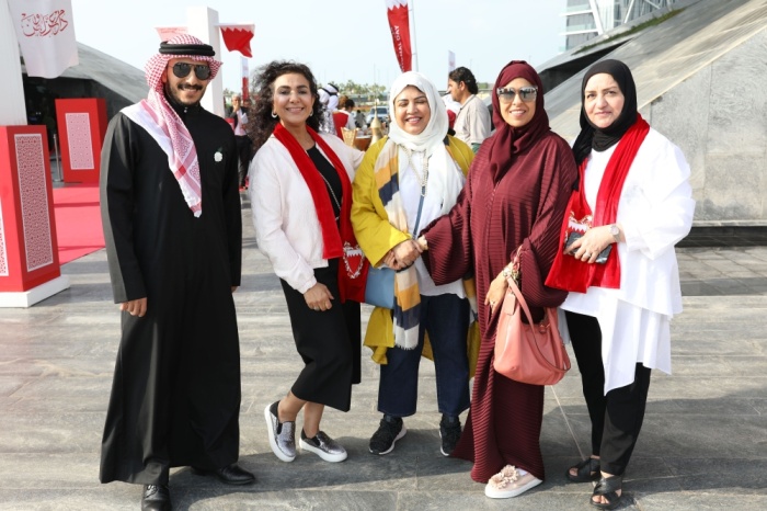 علم البحرين يزيّن مبنى آركابيتا بمساحة 3850 متراً مربعاً