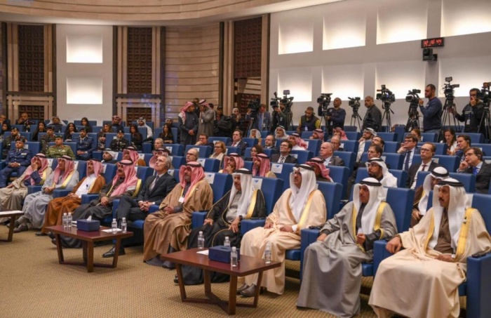 عبدالله بن أحمد: نتائج بناءة للشراكة بين البحرين والـ"ناتو"