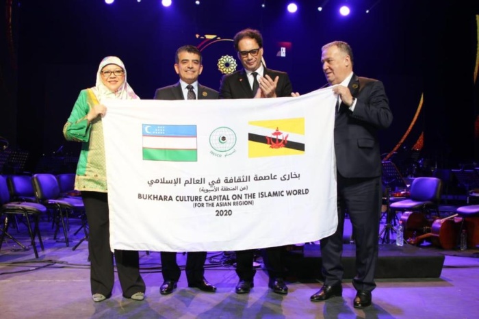 تونس تسلم القاهرة مشعل عاصمة الثقافة الإسلامية عن المنطقة العربية