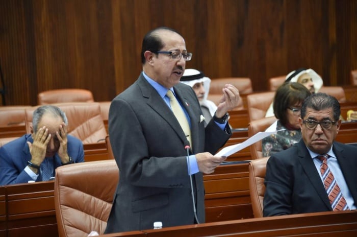 المسقطي يقود عودة "إدراج إيرادات البلديات بالميزانية" إلى الدراسة