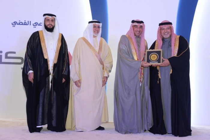 برعاية الملك.. "الإصلاح" تُكرّم 100 حافظ وحافظة للقرآن الكريم