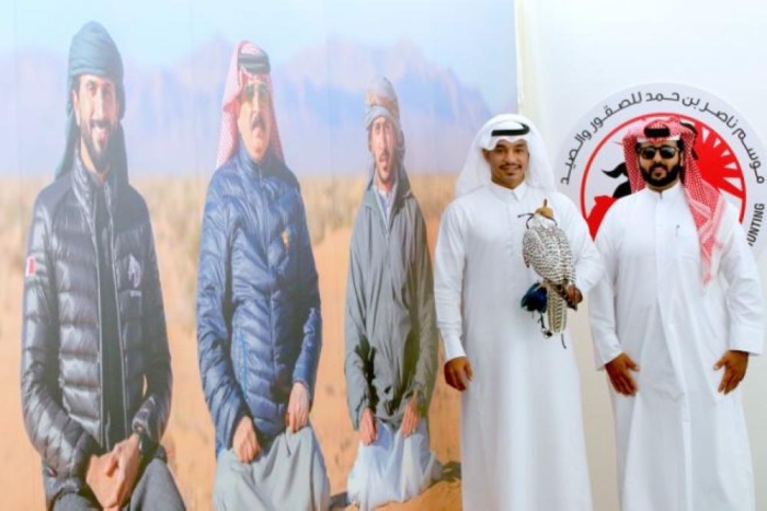 انطلاقة مميزة لبطولة خالد بن حمد للصقور بأشواط العموم