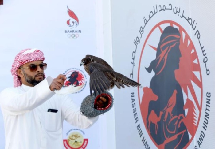 انطلاقة مميزة لبطولة خالد بن حمد للصقور بأشواط العموم