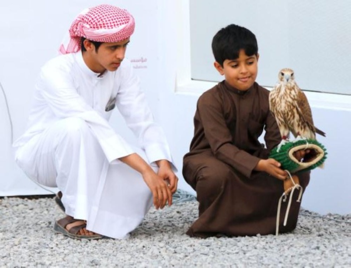 انطلاقة مميزة لبطولة خالد بن حمد للصقور بأشواط العموم