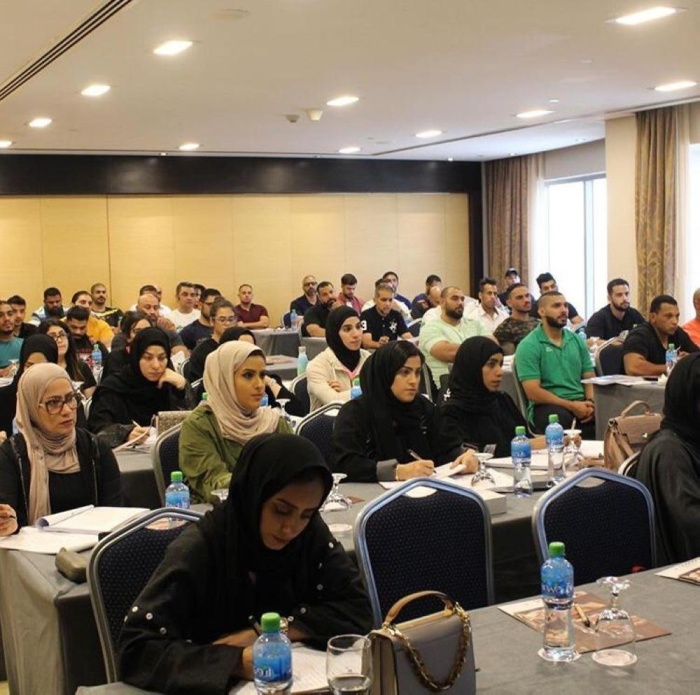 اتحاد رفع الأثقال ينظم دورات اللياقة البدنية المعتمدة