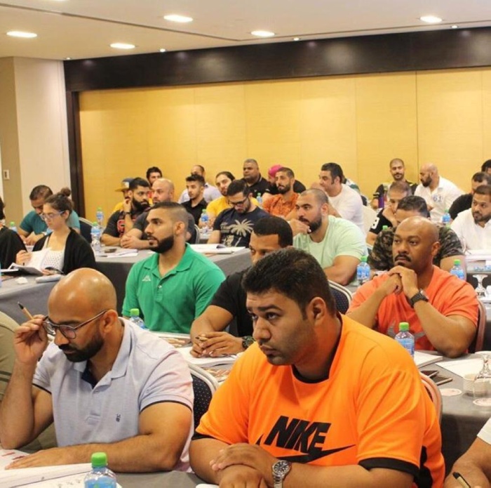 اتحاد رفع الأثقال ينظم دورات اللياقة البدنية المعتمدة
