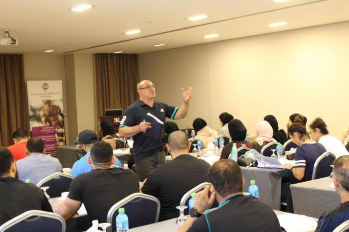 اتحاد رفع الأثقال ينظم دورات اللياقة البدنية المعتمدة