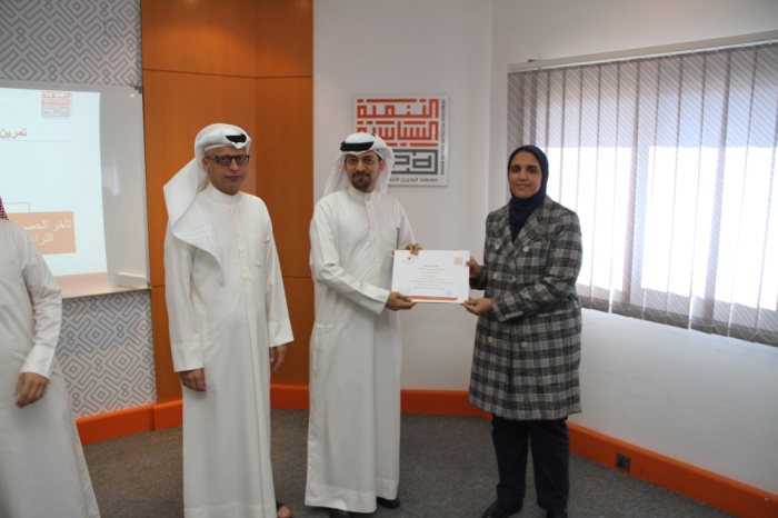 "التنمية السياسية" يدرب موظفي البلديات على مهارات تحليل التغطية الصحفية