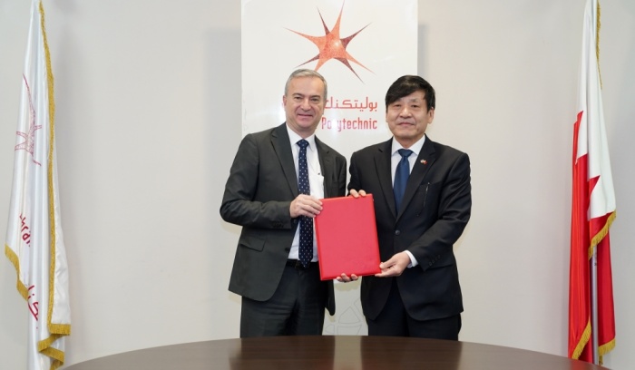 بوليتكنيك البحرين تدرج اللغة الكورية مقررا اختياريا