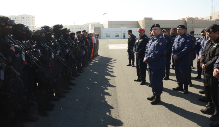 مساعد رئيس الأمن العام للعمليات يتفقد القوات والآليات المشاركة بـ"أمن الخليج العربي 2"