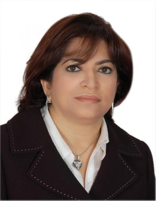 إبتسام العلوي أول طبيبة بحرينية تحصد جائزة الطبيب العربي